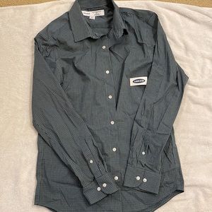 Men’s Old Navy pro signature shirt, slim fit. Size M.
